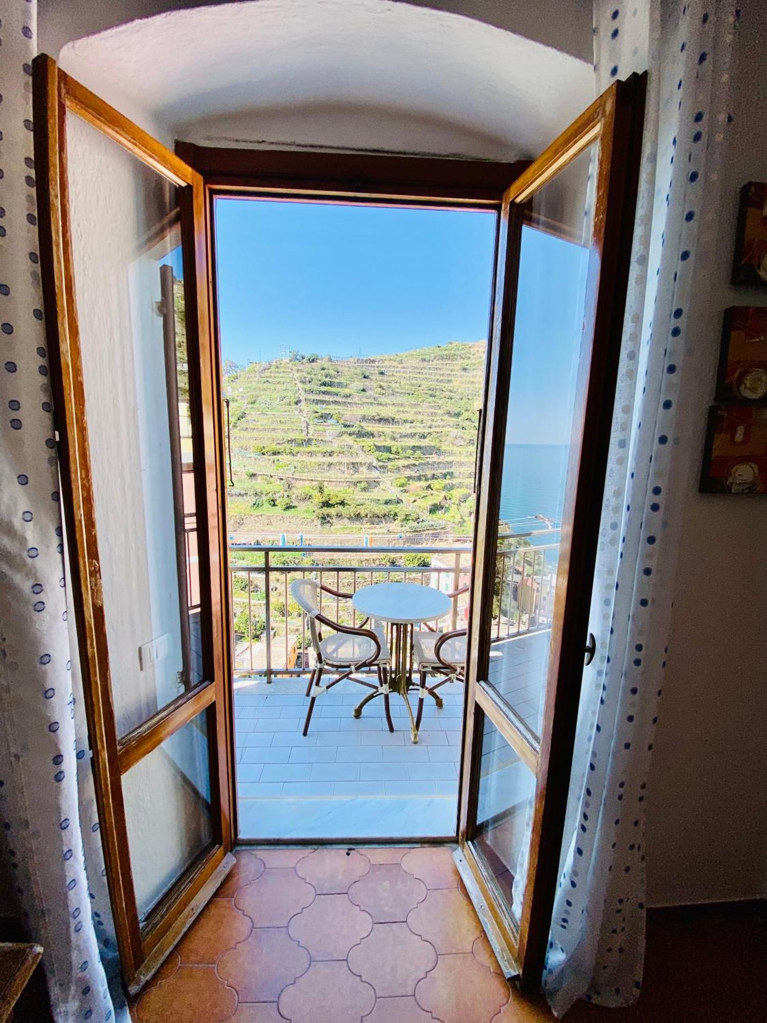 מלון The Manarola Main Plaza מראה חיצוני תמונה